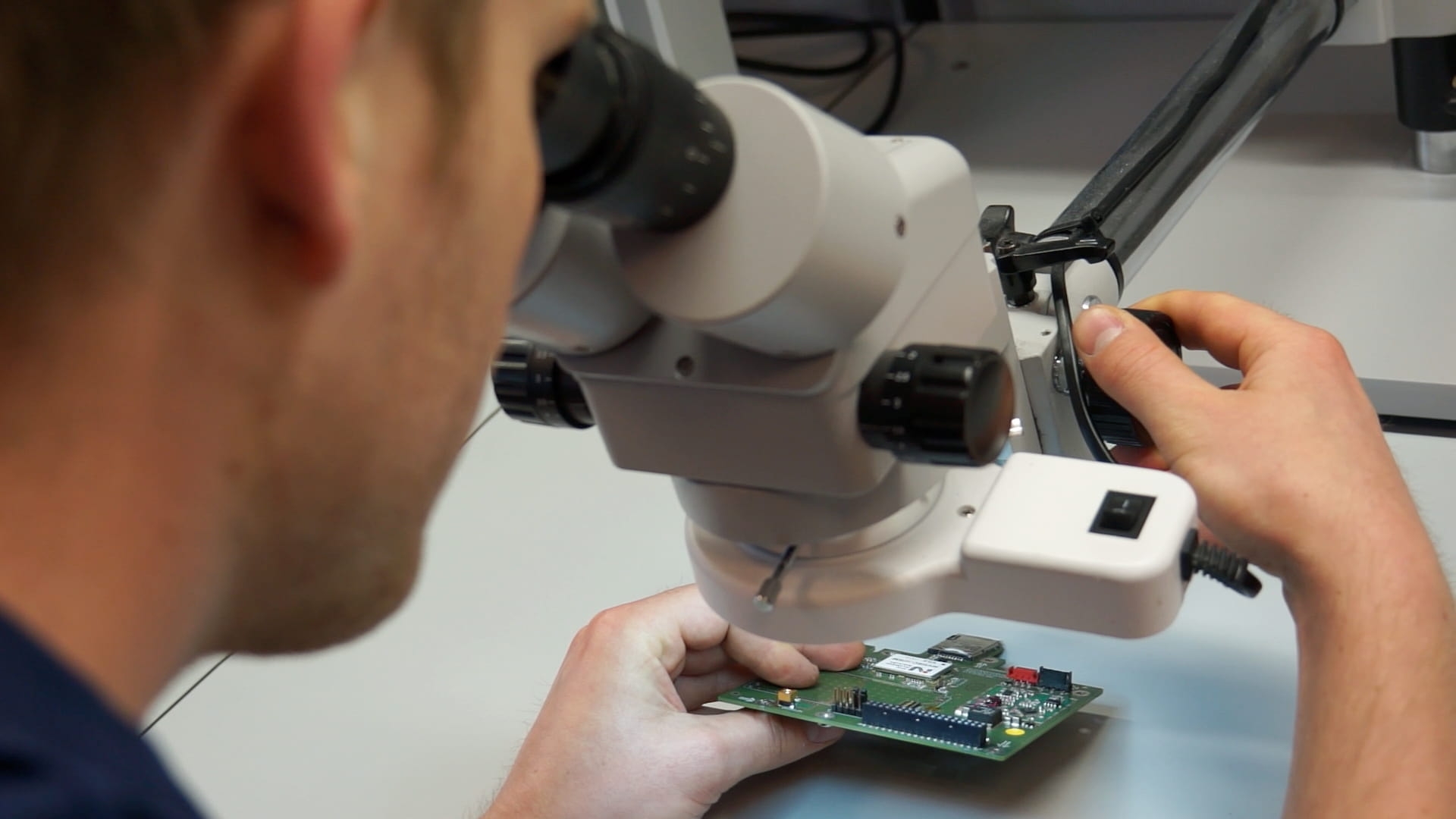 demcon-electronics-approach