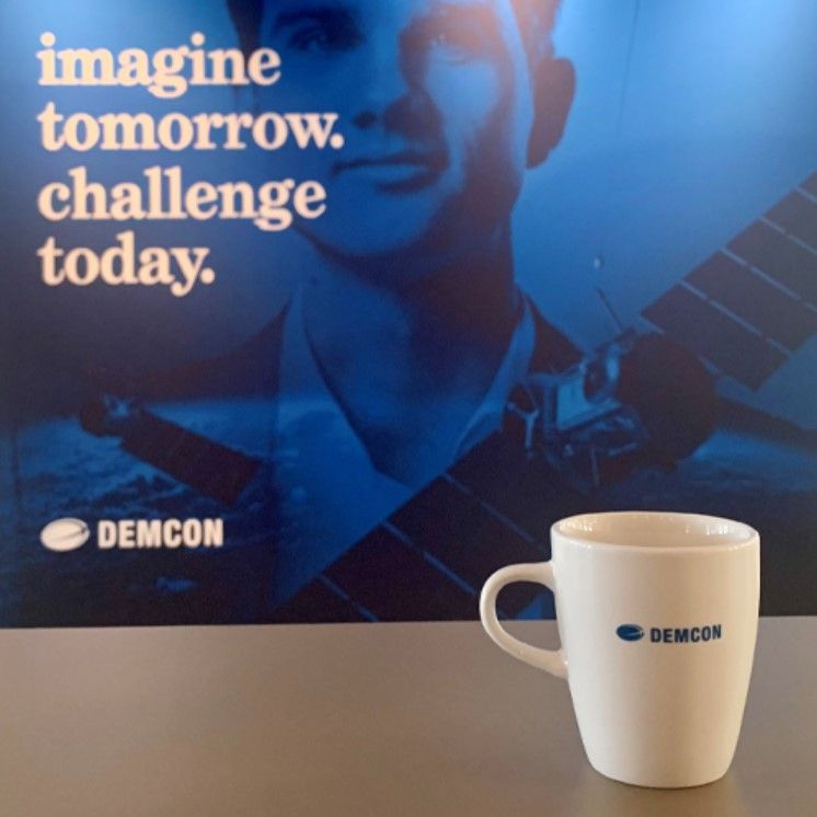 demcon-reusable-mugs