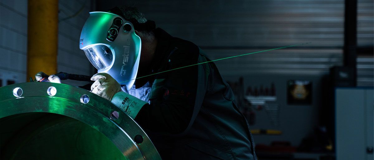 green helmet