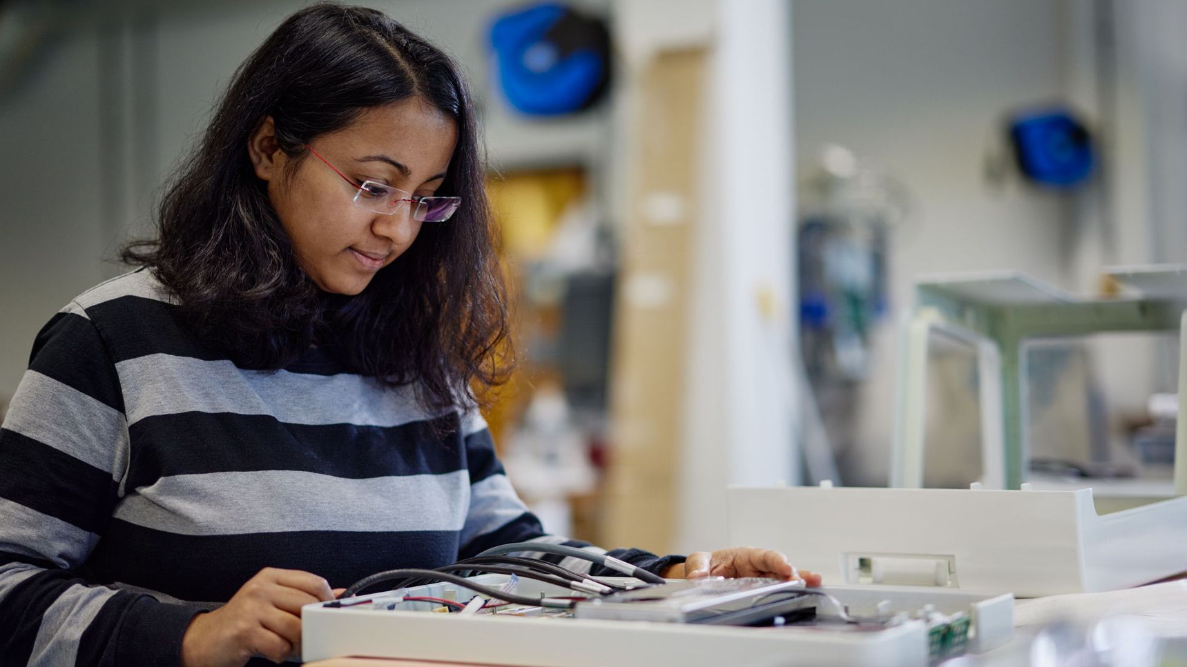 demcon-working-engineer